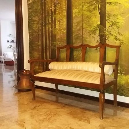 La Martino B&B Varese Exterior foto